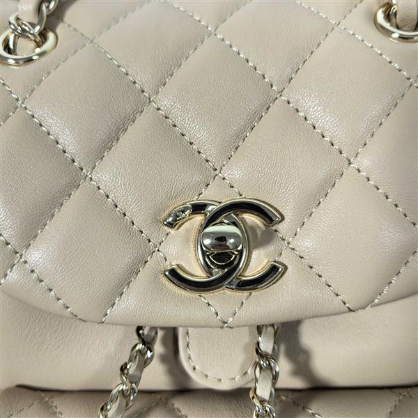 2026127213712172 700